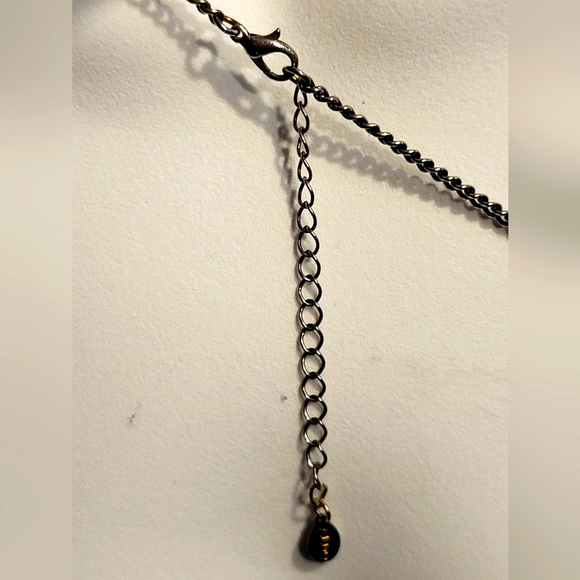 🔥SALE🔥Aldo Gold Tone Cluster Leaves Silver Tone Chain Long Necklace - Picture 4 of 5